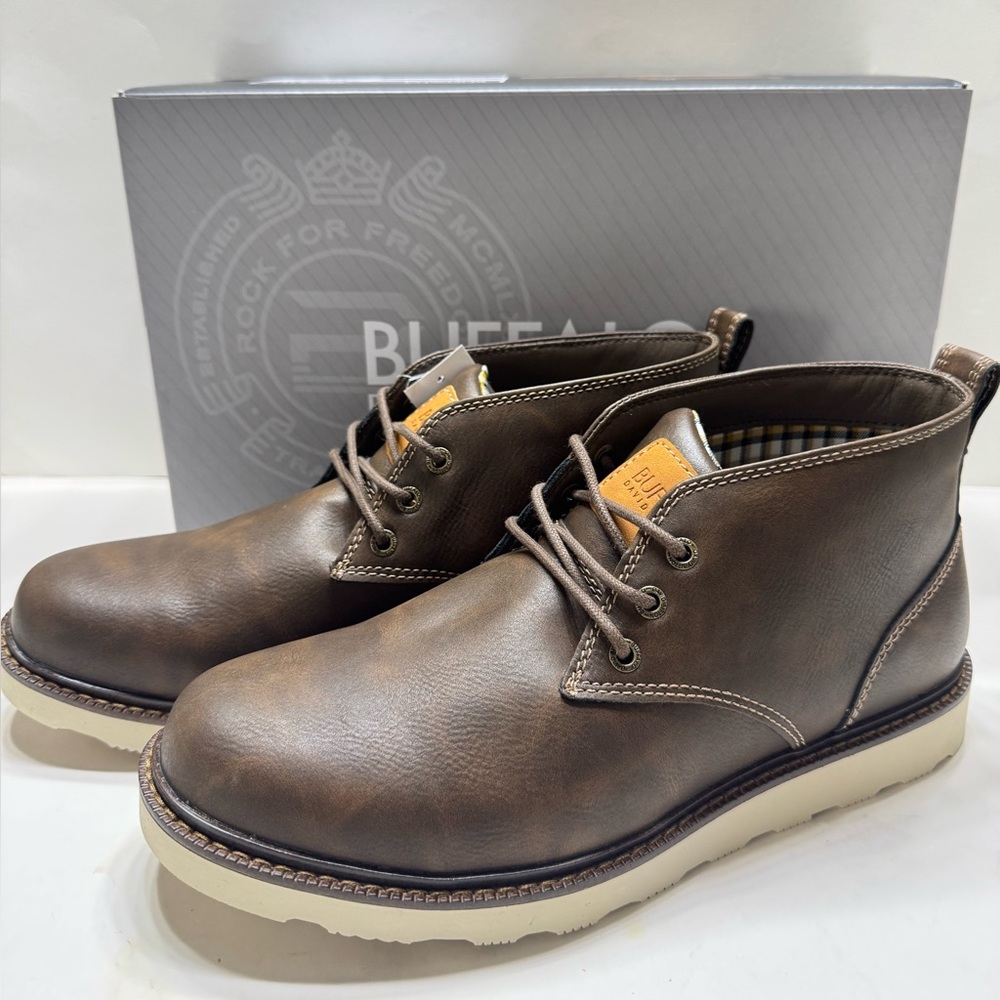 NEW Buffalo by David Bitton Metcalf Men’s Memory Foam Chukka Boot Brown 9-12